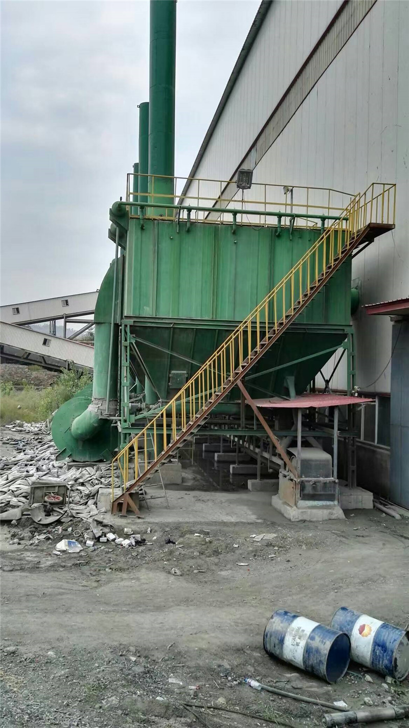 灰?guī)燔囬g布袋除塵器